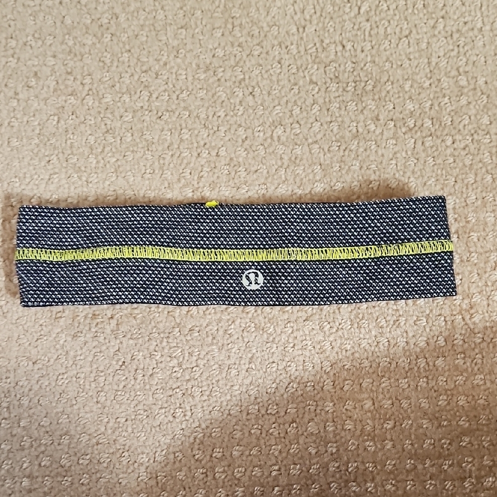 Lululemon Black and Yellow Headband